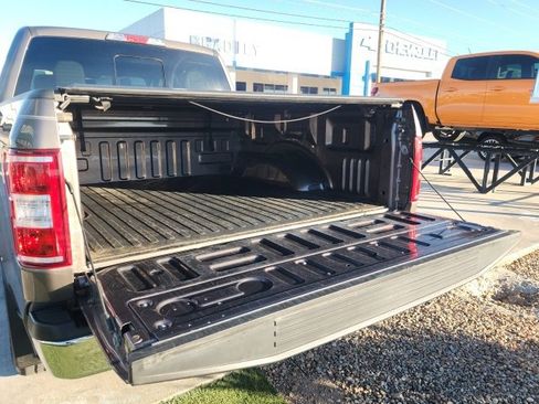 Used 2018 Ford F150 XLT w/ Equipment Group 302A Luxury image 18