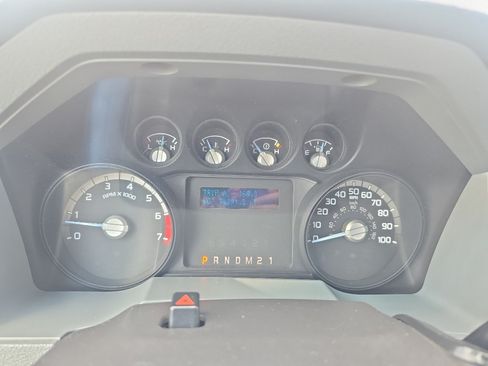 Used 2014 Ford F250 XL w/ Power Equipment Group RWD image 14