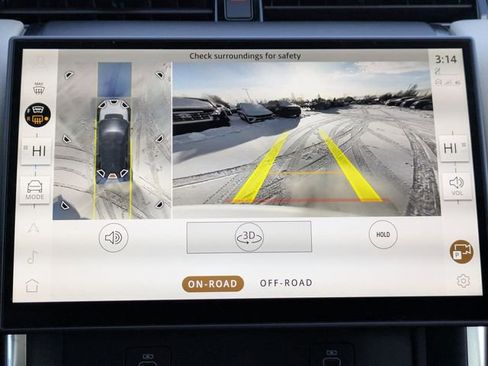 Used 2025 Land Rover Discovery Sport S image 10