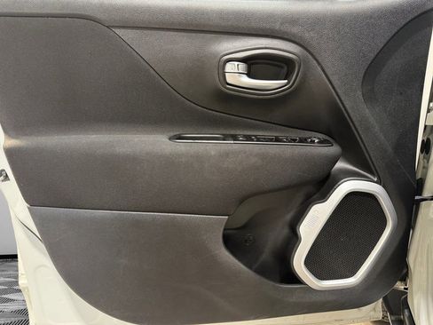 Used 2020 Jeep Renegade Sport AWD/4WD image 19