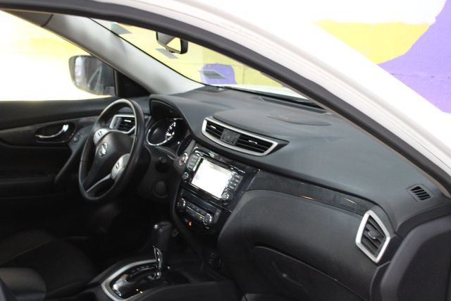 Used 2014 Nissan Rogue SL AWD/4WD image 12