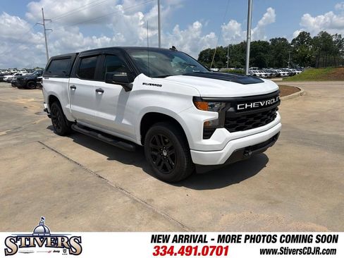 Used 2023 Chevrolet Silverado 1500 Custom w/ LPO, Dark Essentials Package AWD/4WD image 2