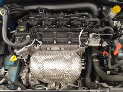 Used 2021 Jeep Renegade Latitude FWD image 30