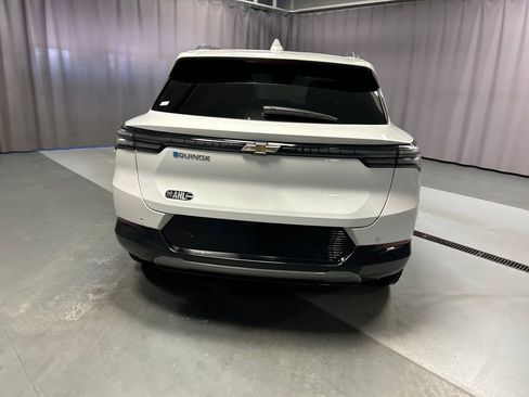Used 2024 Chevrolet Equinox EV LT image 6
