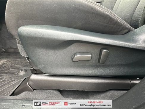 Used 2022 Subaru Ascent Premium w/ Convenience Package image 15