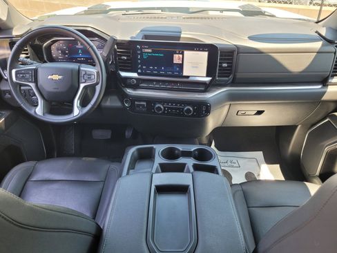 Used 2024 Chevrolet Silverado 2500 LTZ AWD/4WD image 14