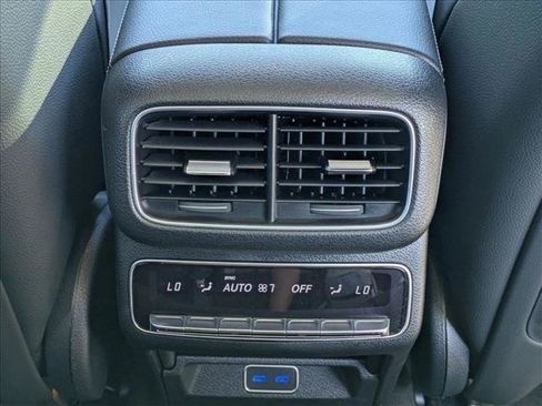 Certified 2026 Mercedes-Benz GLS 450 4MATIC image 18