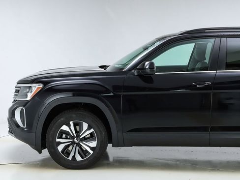 New 2026 Volkswagen Atlas SE image 41