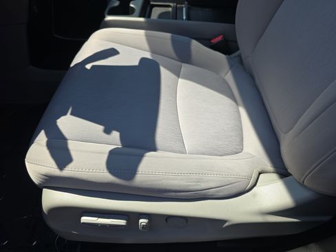 Used 2020 Honda Odyssey EX image 28