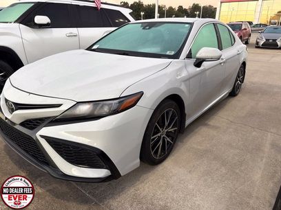 Used 2023 Toyota Camry SE w/ Blackout Package (TMS)