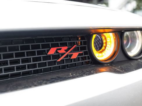 Used 2022 Dodge Challenger R/T Scat Pack RWD image 6