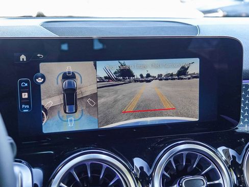 New 2026 Mercedes-Benz GLB 250 image 22