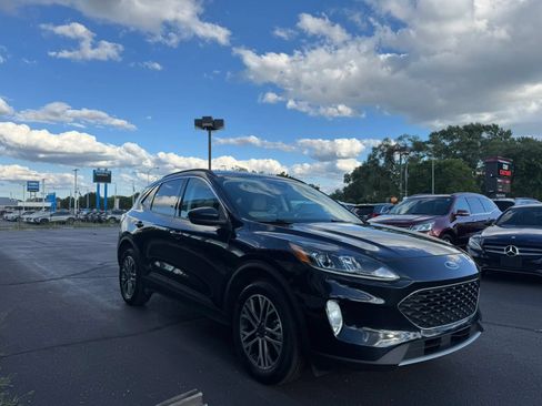 Used 2021 Ford Escape SEL AWD/4WD image 3
