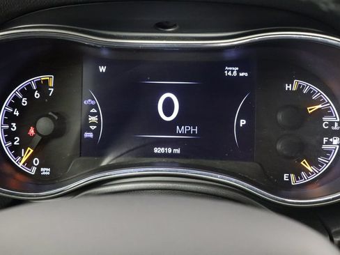 Used 2022 Jeep Grand Cherokee Laredo E RWD image 11