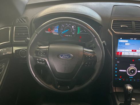 Used 2019 Ford Explorer Sport AWD/4WD image 5