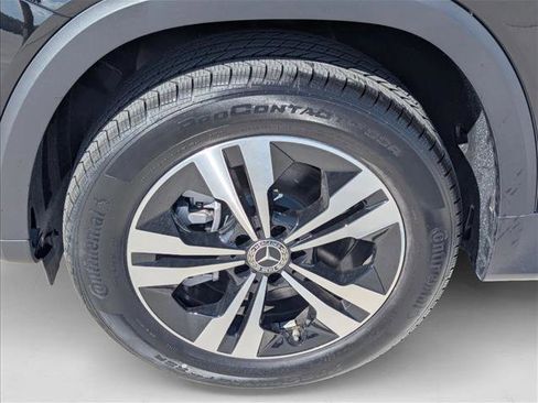 New 2025 Mercedes-Benz GLB 250 image 18