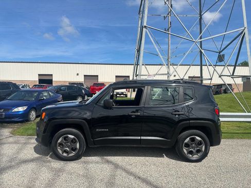 Used 2016 Jeep Renegade Sport w/ Power & Air Group AWD/4WD image 3