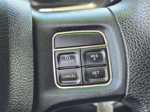 Used 2014 RAM 2500 Tradesman w/ Chrome Appearance Group AWD/4WD image 22