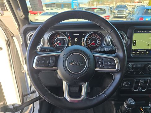 Used 2022 Jeep Wrangler Unlimited Sahara w/ LED Lighting Group image 31