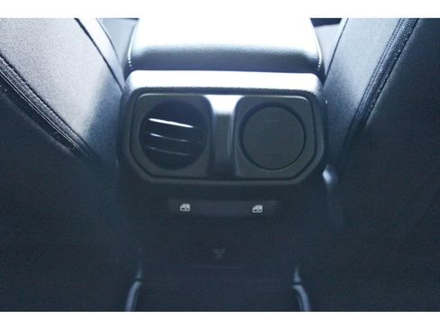 Used 2022 Jeep Gladiator Sport AWD/4WD image 15