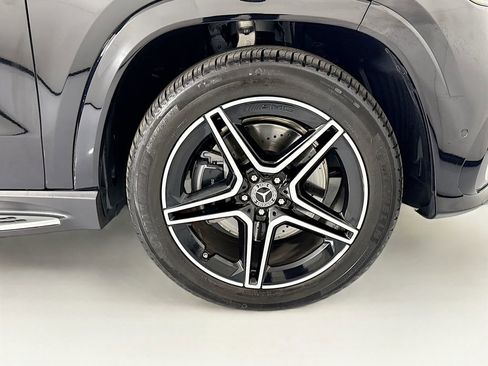 Used 2026 Mercedes-Benz GLS 450 4MATIC image 33