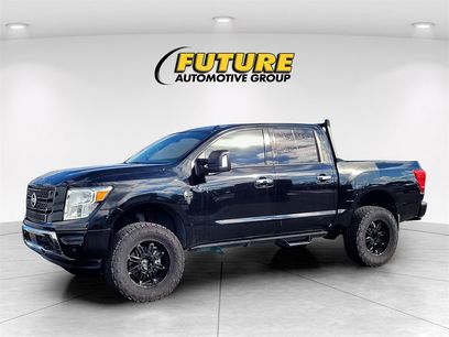 Used 2021 Nissan Titan SV w/ SV Convenience Package