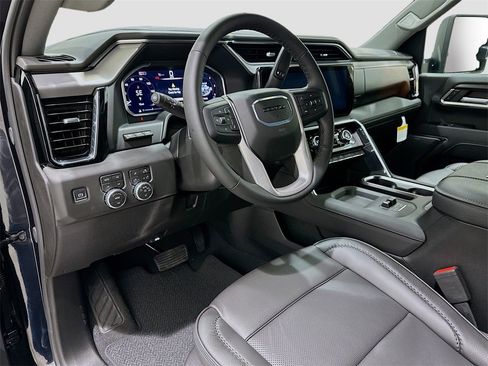 New 2026 GMC Sierra 2500 Denali w/ Denali Reserve Package image 8