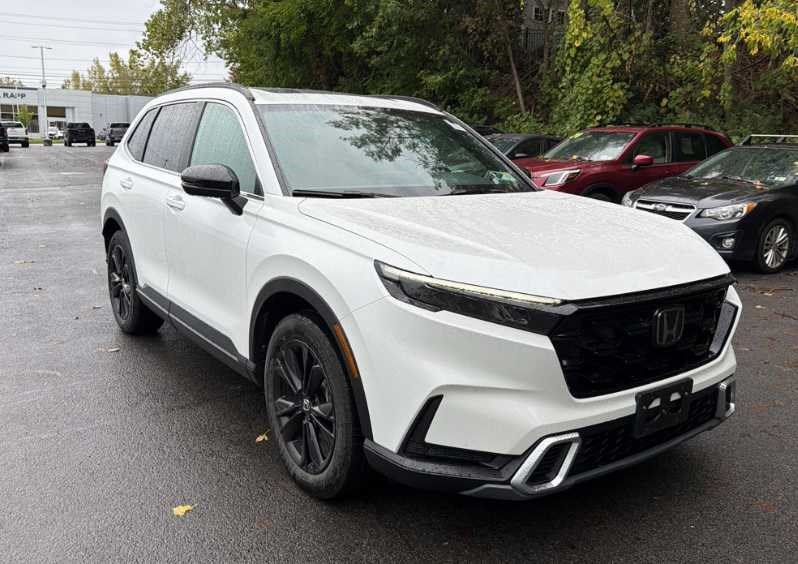 Used 2023 Honda CR-V Sport Touring image 3