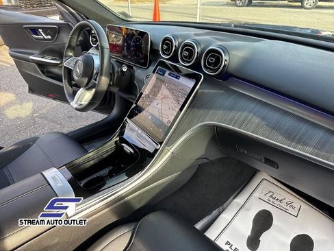 Used 2025 Mercedes-Benz C 300 4MATIC Sedan image 39