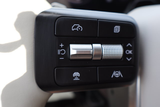 Used 2026 Hyundai Santa Fe SEL FWD image 22