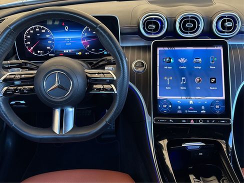 Used 2023 Mercedes-Benz C 300 Sedan image 16