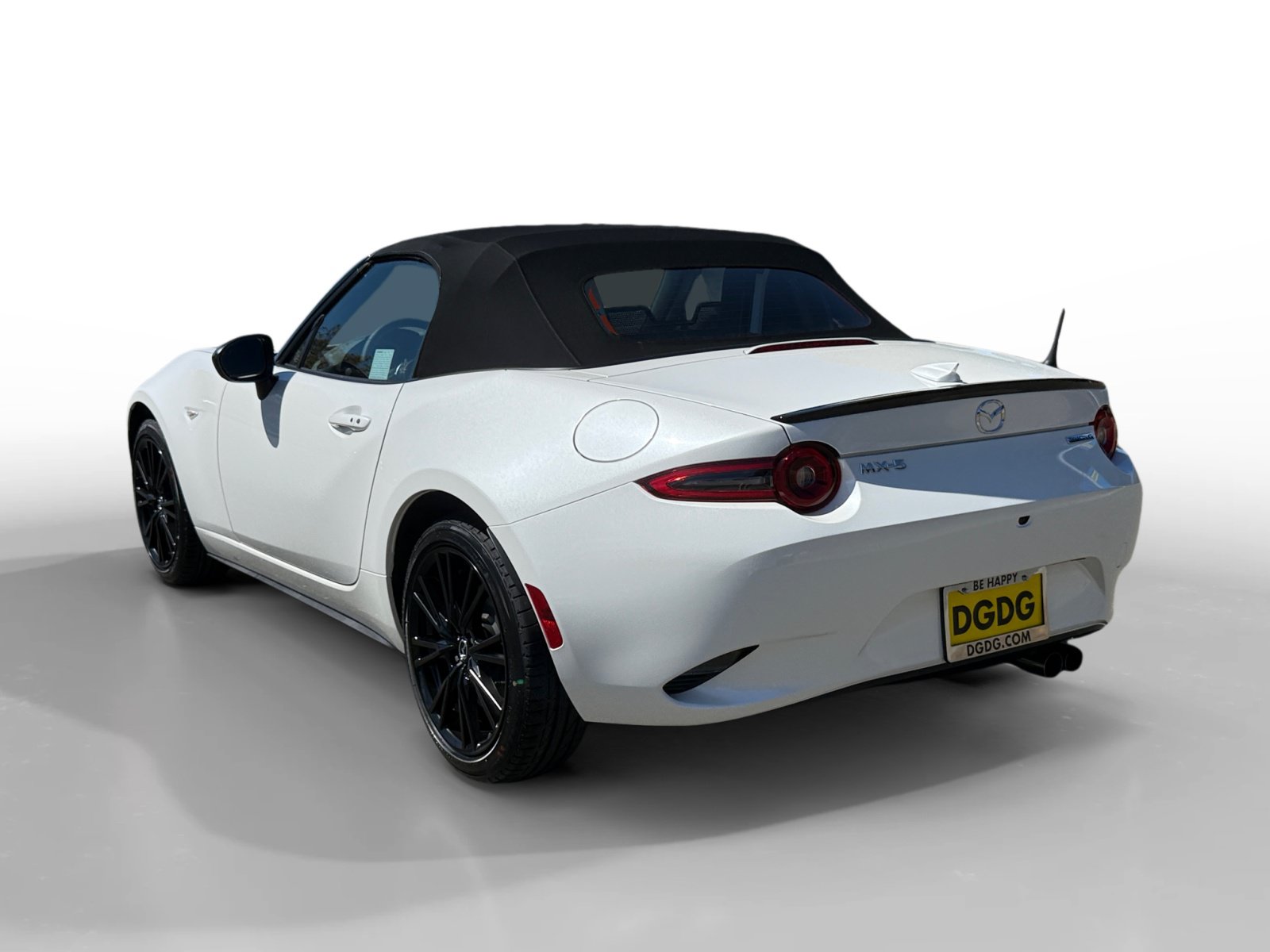 New 2026 MAZDA MX-5 Miata Club w/ Interior Package RWD image 3