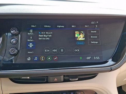 Used 2023 Buick Envision Avenir AWD/4WD image 17