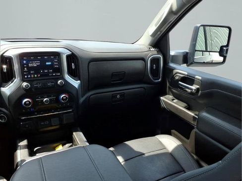 Used 2023 Chevrolet Silverado 2500 LTZ w/ LTZ Convenience Package AWD/4WD image 9