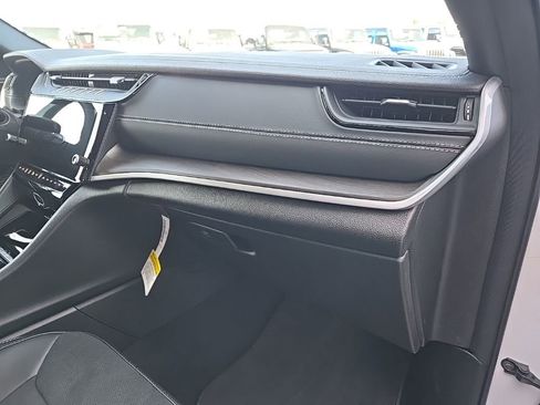 New 2026 Jeep Grand Cherokee Altitude image 76