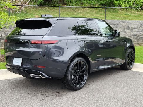 New 2026 Land Rover Range Rover Sport Dynamic SE AWD/4WD image 2