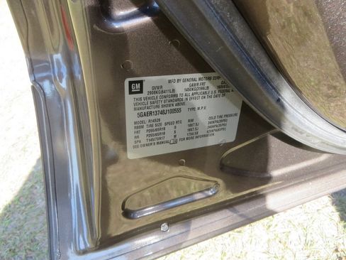 Used 2008 Buick Enclave CX w/ Driver Confidence Package image 29