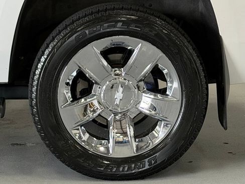Used 2016 Chevrolet Tahoe LT w/ LT Signature Package AWD/4WD image 8
