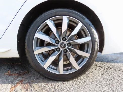 Used 2022 Audi A4 2.0T Premium Plus w/ Premium Plus Package image 9