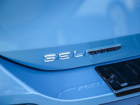 New 2026 Volkswagen Tiguan SEL R-Line image 10