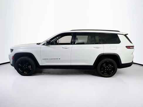 Used 2023 Jeep Grand Cherokee L Laredo AWD/4WD image 8