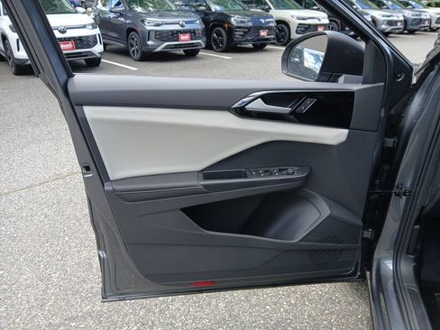 New 2026 Volkswagen Taos S FWD image 10