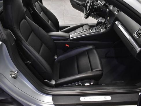 Used 2018 Porsche 718 Cayman S RWD image 20
