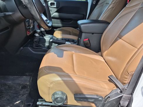 Used 2020 Jeep Gladiator Rubicon AWD/4WD image 14