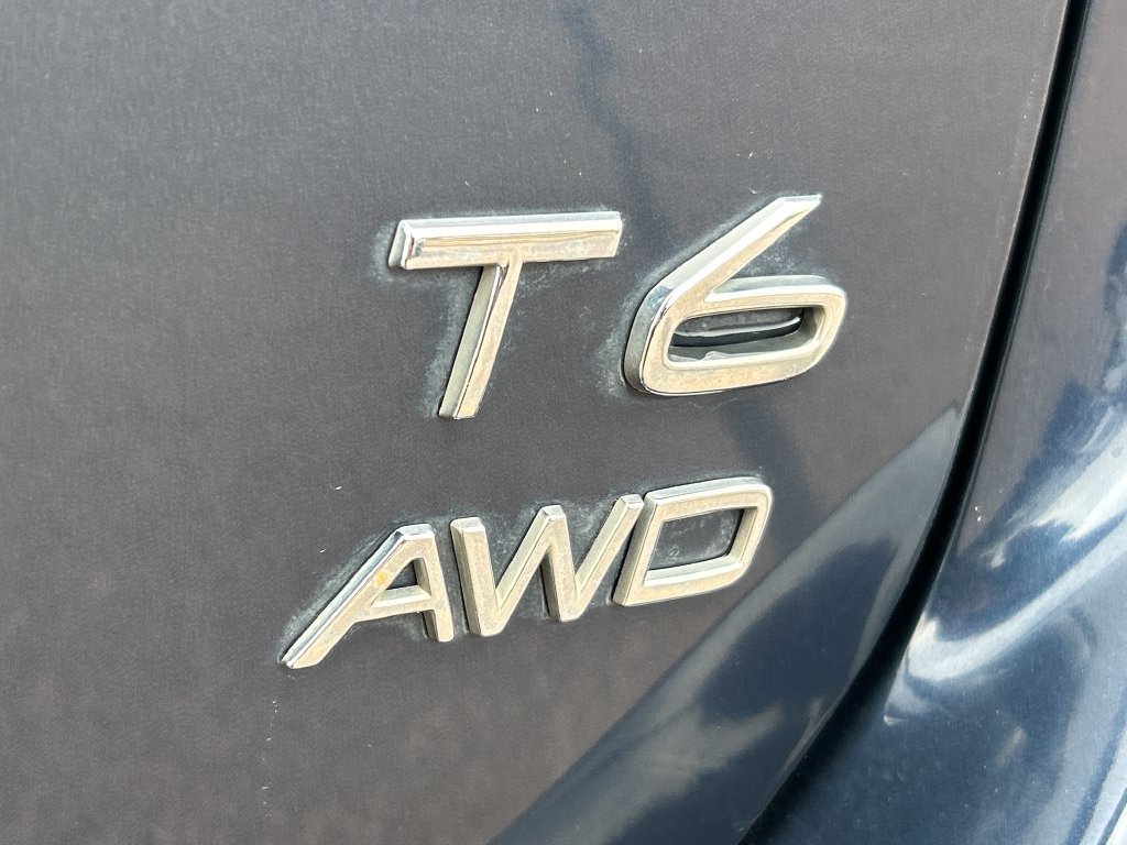 Used 2015 Volvo XC60 T6 Platinum AWD/4WD image 25
