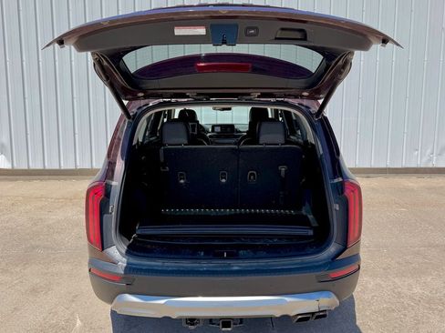 Used 2021 Kia Telluride EX w/ EX Premium Package AWD/4WD image 17