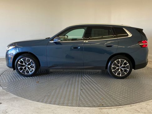 New 2026 BMW X3 xDrive30 w/ Premium Package image 2