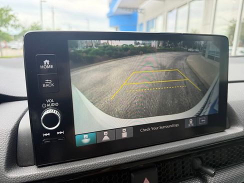 Used 2023 Honda CR-V EX-L image 6