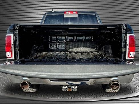 Used 2016 RAM 1500 Laramie w/ Convenience Group image 7