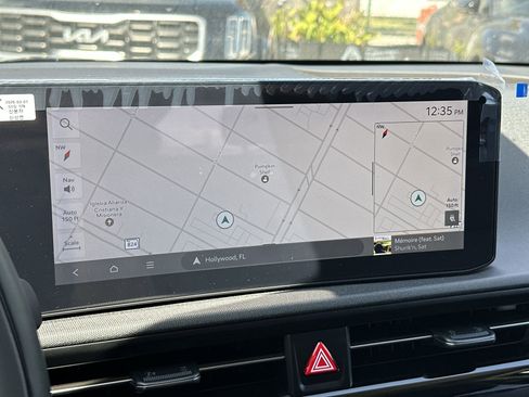 New 2025 Kia EV6 Light w/ Light LR Technology Package image 14